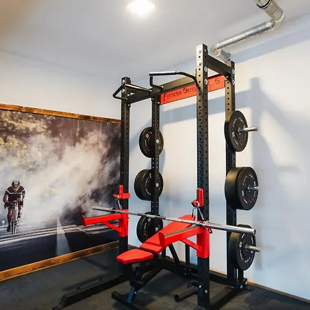 Апартаменты Arvia Living - In Altmuenster, Zentrale Lage, 7 Min Gehweg Zum Traunsee, Kueche, Gratis Parkplatz & Wlan