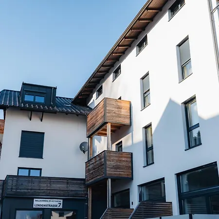 Arvia Living - In Altmuenster, Zentrale Lage, 7 Min Gehweg Zum Traunsee, Kueche, Gratis Parkplatz & Wlan Апартаменты *