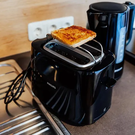 Arvia Living - In Altmuenster, Zentrale Lage, 7 Min Gehweg Zum Traunsee, Kueche, Gratis Parkplatz & Wlan Альтмюнстер