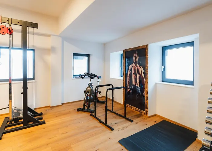 Arvia Living - In Altmuenster, Zentrale Lage, 7 Min Gehweg Zum Traunsee, Kueche, Gratis Parkplatz & Wlan Διαμέρισμα *