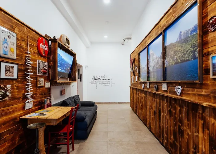 Arvia Living - In Altmuenster, Zentrale Lage, 7 Min Gehweg Zum Traunsee, Kueche, Gratis Parkplatz & Wlan Διαμέρισμα *