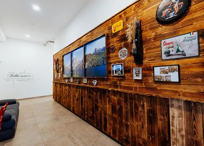 Arvia Living - In Altmuenster, Zentrale Lage, 7 Min Gehweg Zum Traunsee, Kueche, Gratis Parkplatz & Wlan Apartmán *