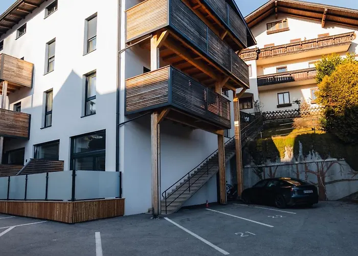 Διαμέρισμα Arvia Living - In Altmuenster, Zentrale Lage, 7 Min Gehweg Zum Traunsee, Kueche, Gratis Parkplatz & Wlan Altmünster