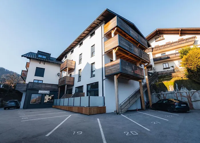 Apartmán Arvia Living - In Altmuenster, Zentrale Lage, 7 Min Gehweg Zum Traunsee, Kueche, Gratis Parkplatz & Wlan