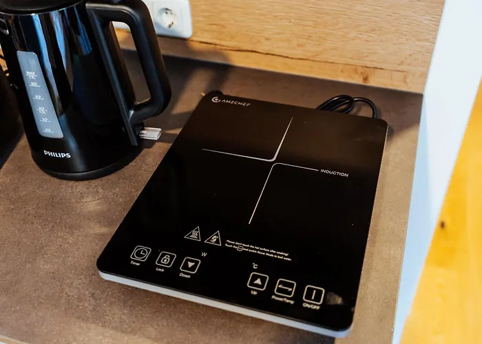 Arvia Living - In Altmuenster, Zentrale Lage, 7 Min Gehweg Zum Traunsee, Kueche, Gratis Parkplatz & Wlan Altmünster