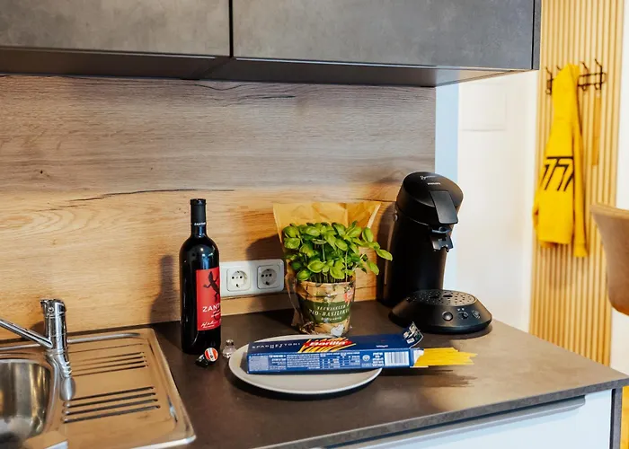 Arvia Living - In Altmuenster, Zentrale Lage, 7 Min Gehweg Zum Traunsee, Kueche, Gratis Parkplatz & Wlan * Altmünster