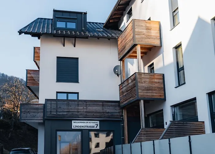 Daire Arvia Living - In Altmuenster, Zentrale Lage, 7 Min Gehweg Zum Traunsee, Kueche, Gratis Parkplatz & Wlan *