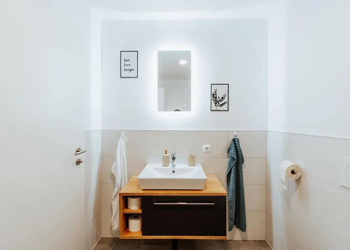 Daire Arvia Living - In Altmuenster, Zentrale Lage, 7 Min Gehweg Zum Traunsee, Kueche, Gratis Parkplatz & Wlan