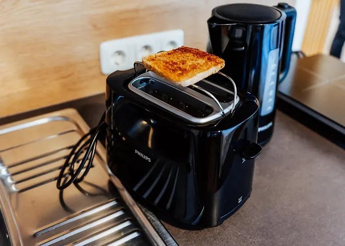 Arvia Living - In Altmuenster, Zentrale Lage, 7 Min Gehweg Zum Traunsee, Kueche, Gratis Parkplatz & Wlan Altmünster